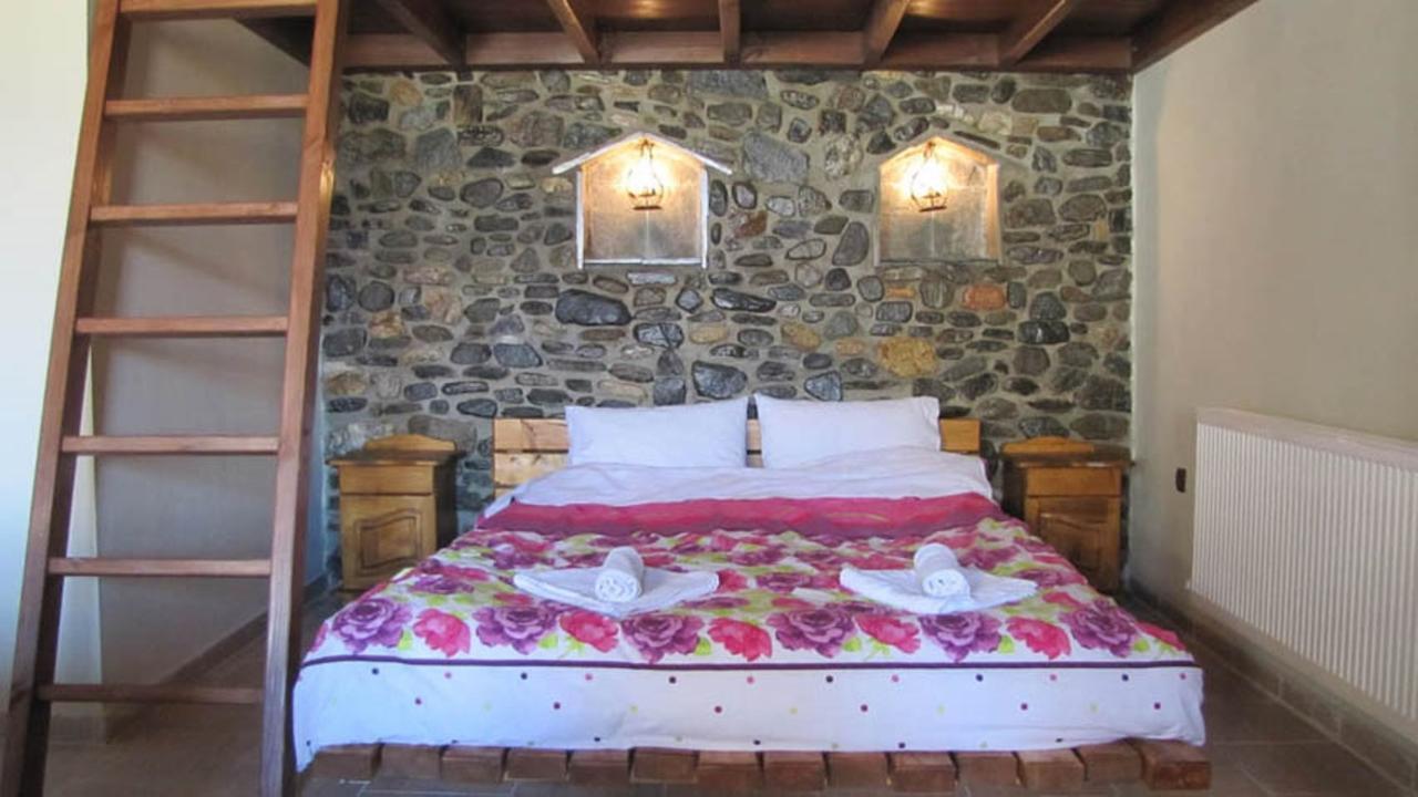 Bed and Breakfast Ihnilatis Kerkíni Habitación foto
